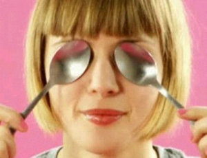 treat puffy eyes