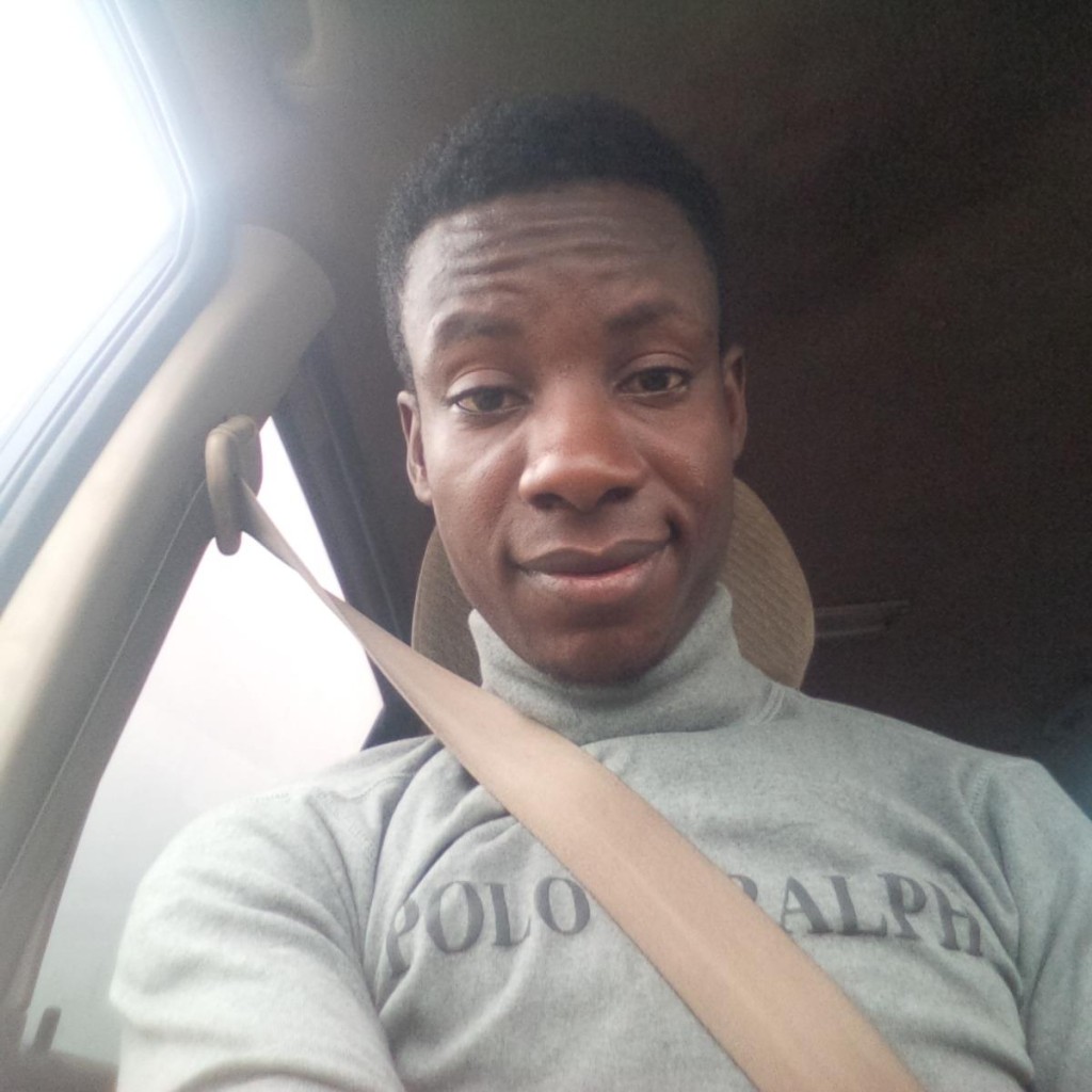 Name: Fola Location: Lagos BBM pin: ‎335492F3 Number: 09056874840