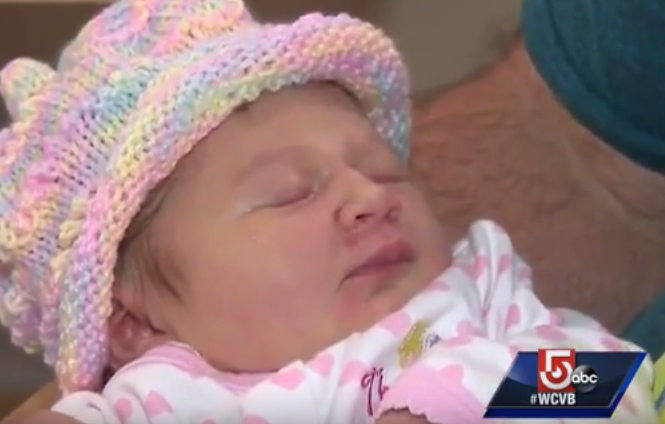 Woman gives birth one hour after finding out she's pregnant