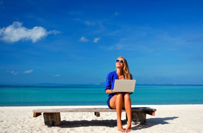 10 Reasons To Date A Girl Who Loves To Travel