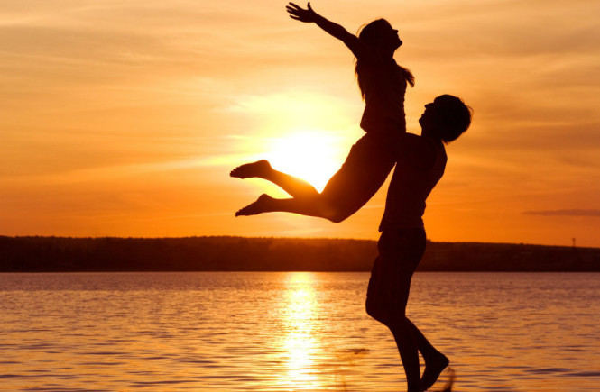 3 Ways To Attract A Healthy And Loving Relationship